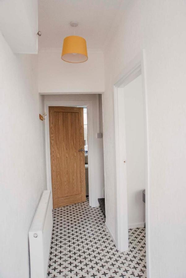 Six Bells Retreat Villa Abertillery ภายนอก รูปภาพ
